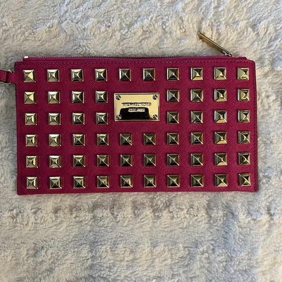 Michael Kors Wristlet - Picture 5 of 16